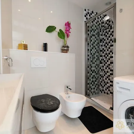 Mini Bijou - Five Stars House דירה *