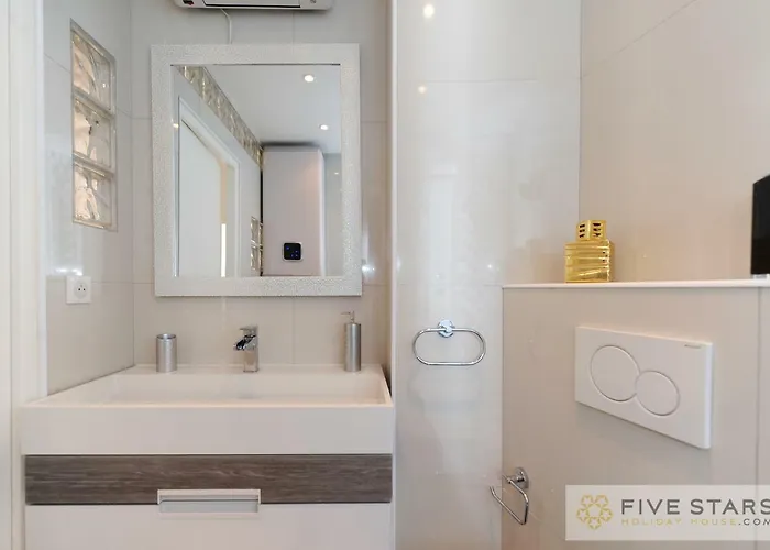 Mini Bijou - Five Stars House *